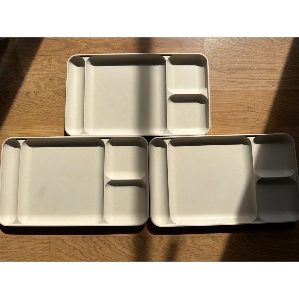 Tupperware Divided Plate Trays Lunch TV Dinner Picnic Camping #1535 QTY 3Vintage